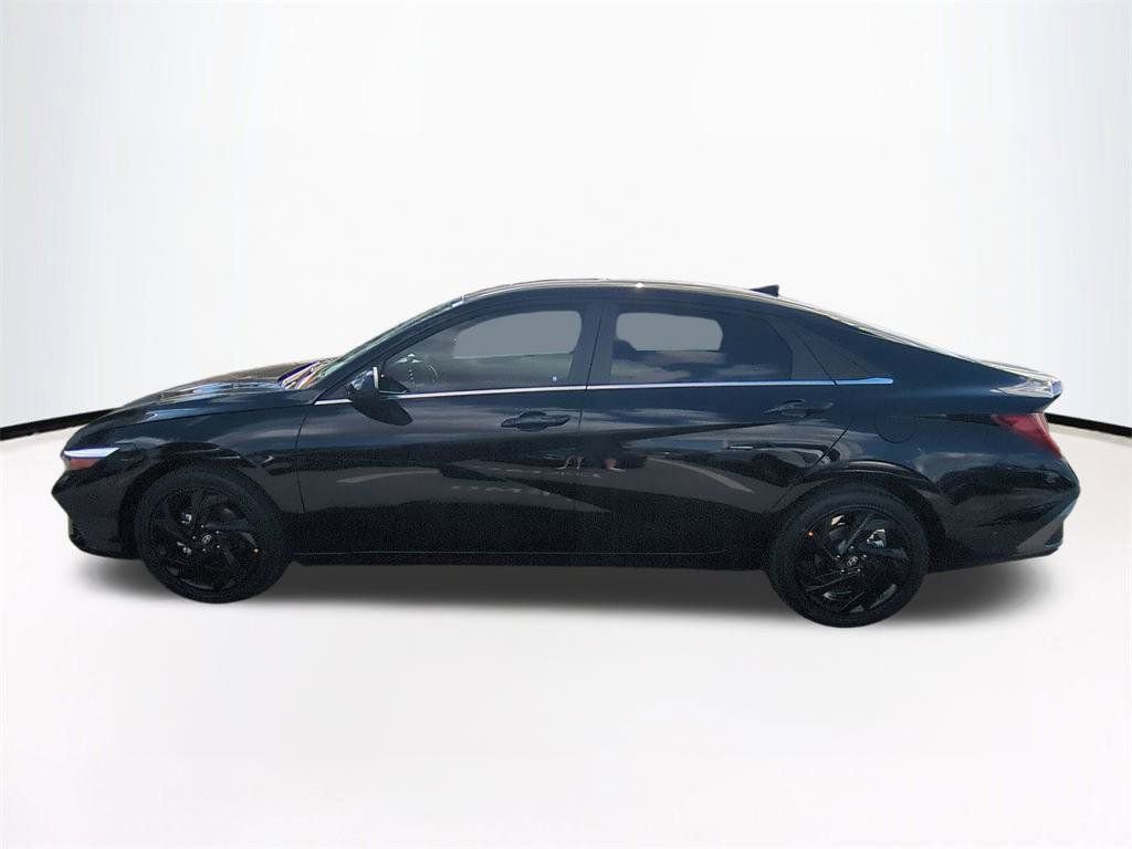 New 2026 Hyundai Elantra SEL Sport image 8