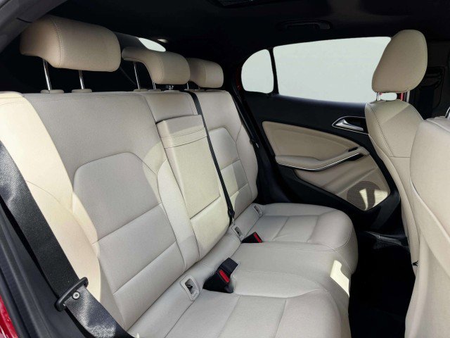 Used 2020 Mercedes-Benz GLA 250 image 42