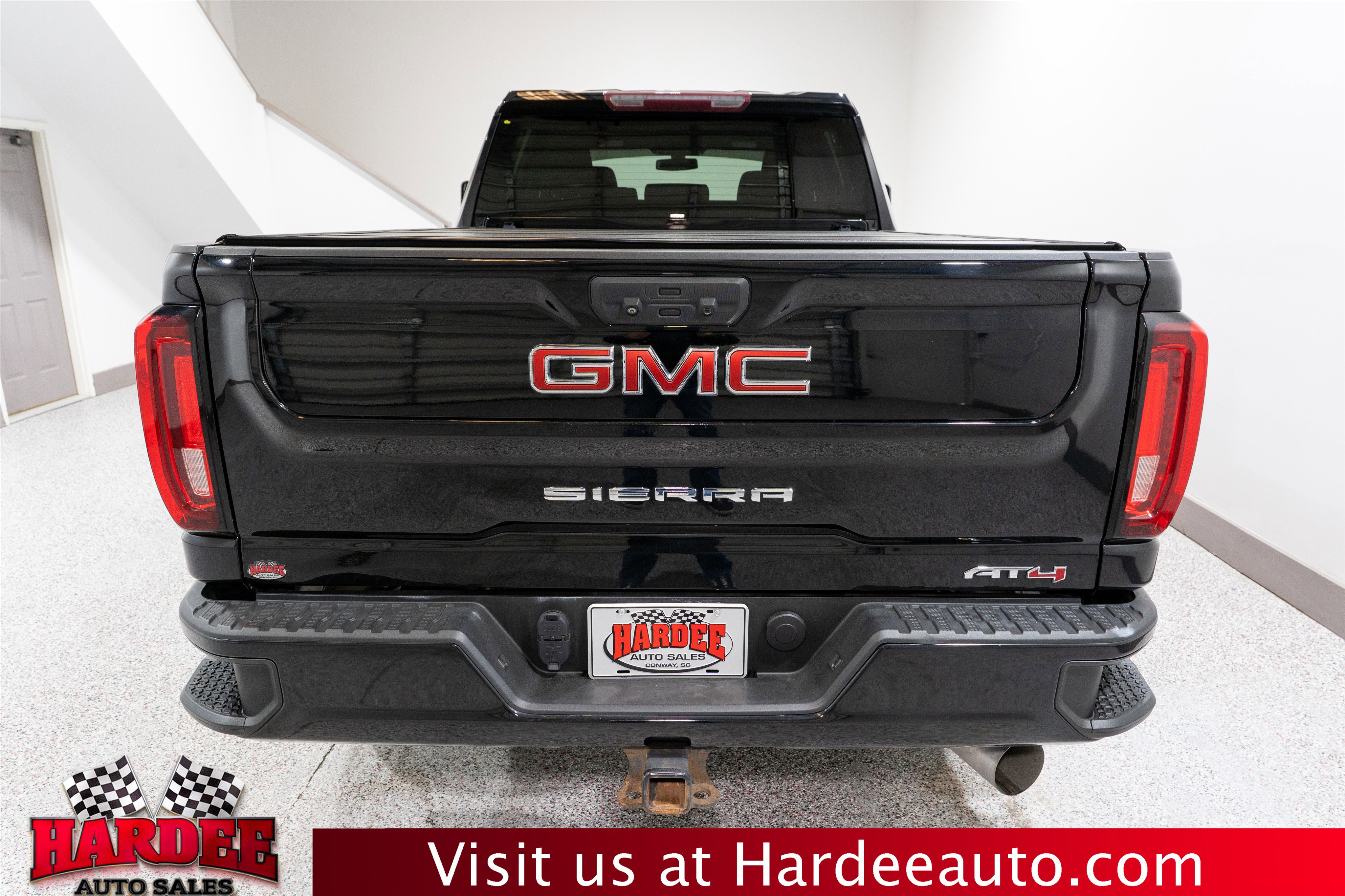 Used 2023 GMC Sierra 2500 AT4 image 4
