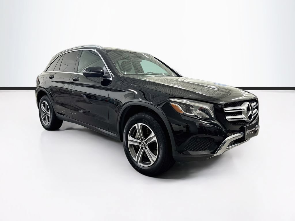 Used 2019 Mercedes-Benz GLC 350e 4MATIC image 3