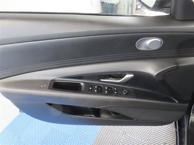 Used 2024 Hyundai Elantra SE FWD image 14