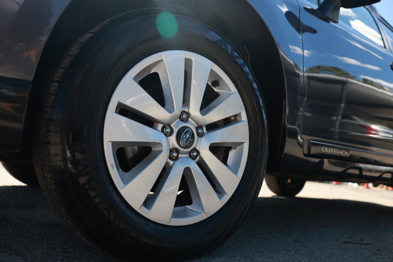 Used 2015 Subaru Outback 2.5i Premium image 37