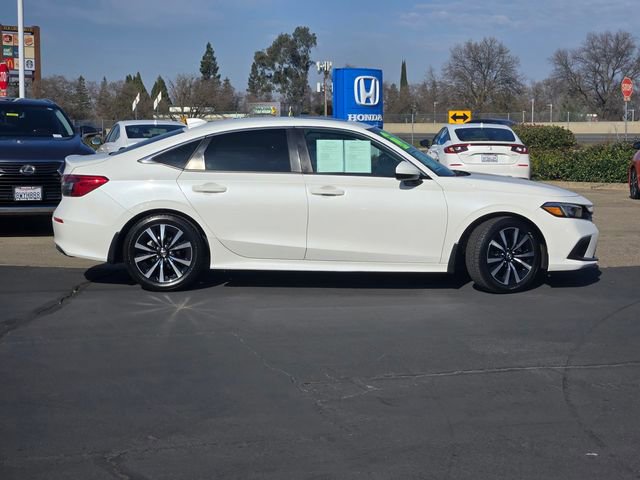 Used 2023 Honda Civic EX image 3