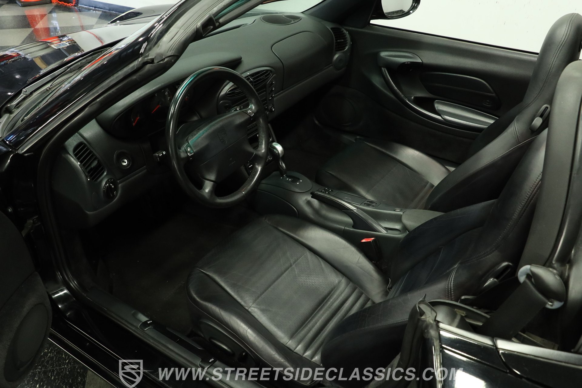 Used 1999 Porsche Boxster RWD image 4