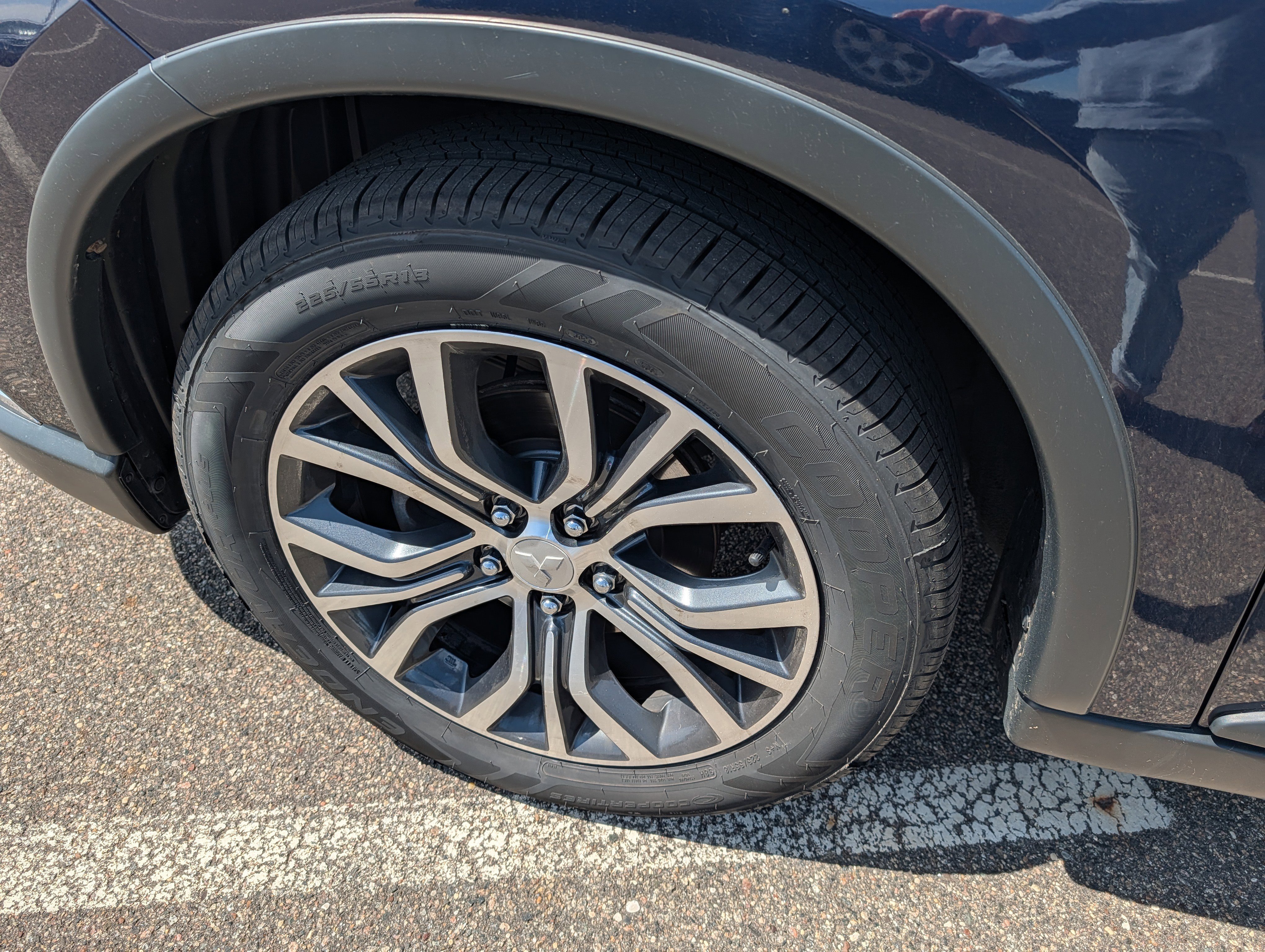 Used 2017 Mitsubishi Outlander SE AWD/4WD image 5