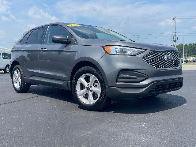Certified 2024 Ford Edge SE image 2