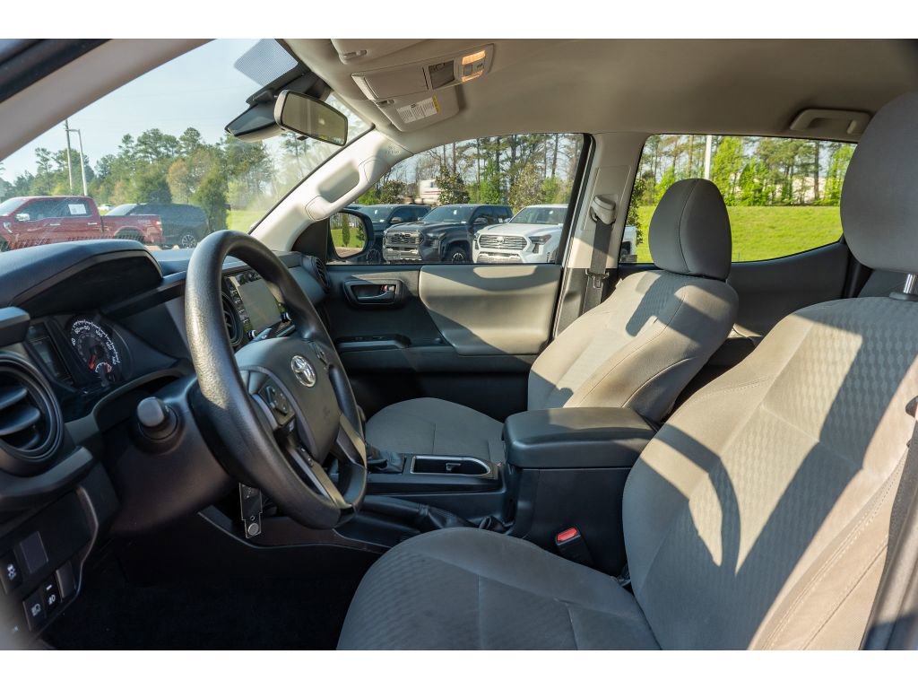 Used 2022 Toyota Tacoma SR w/ SR Convenience Package image 10