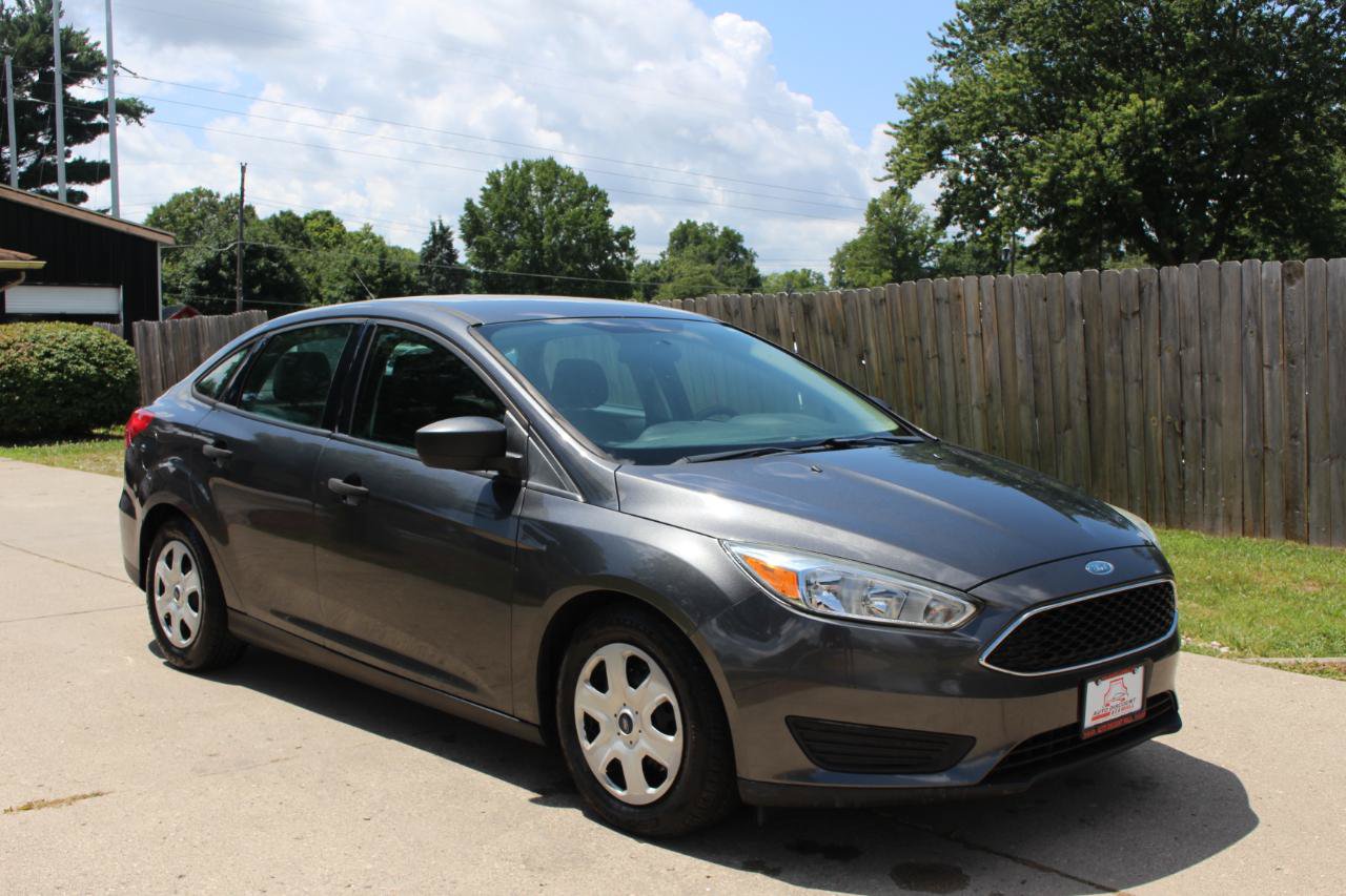 Used 2016 Ford Focus S FWD image 2