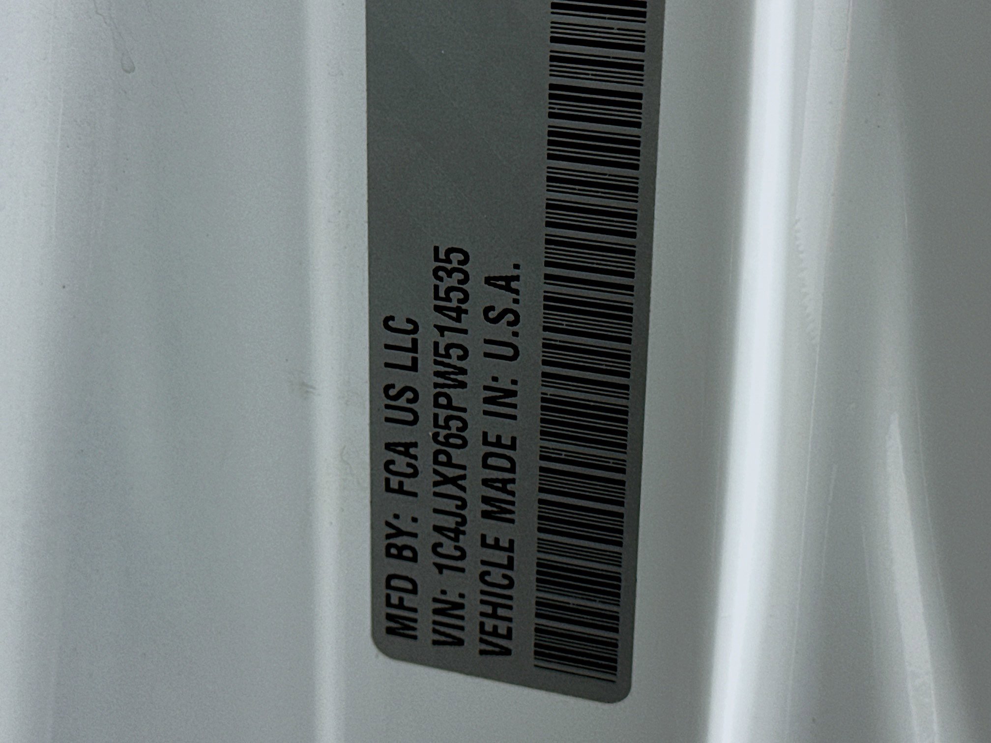 Used 2023 Jeep Wrangler Sahara w/ Cold Weather Group image 12