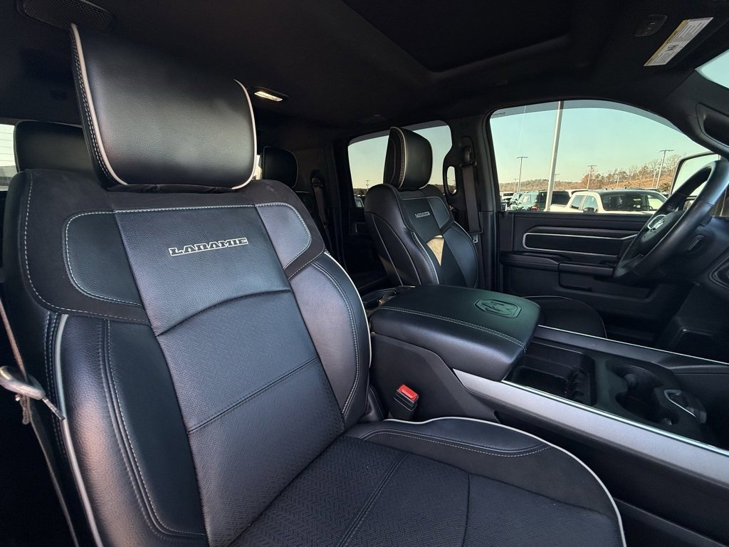 Used 2024 RAM 3500 Laramie w/ Night Edition image 30