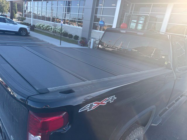 Used 2022 Chevrolet Silverado 2500 Custom w/ Custom Value Package AWD/4WD image 5