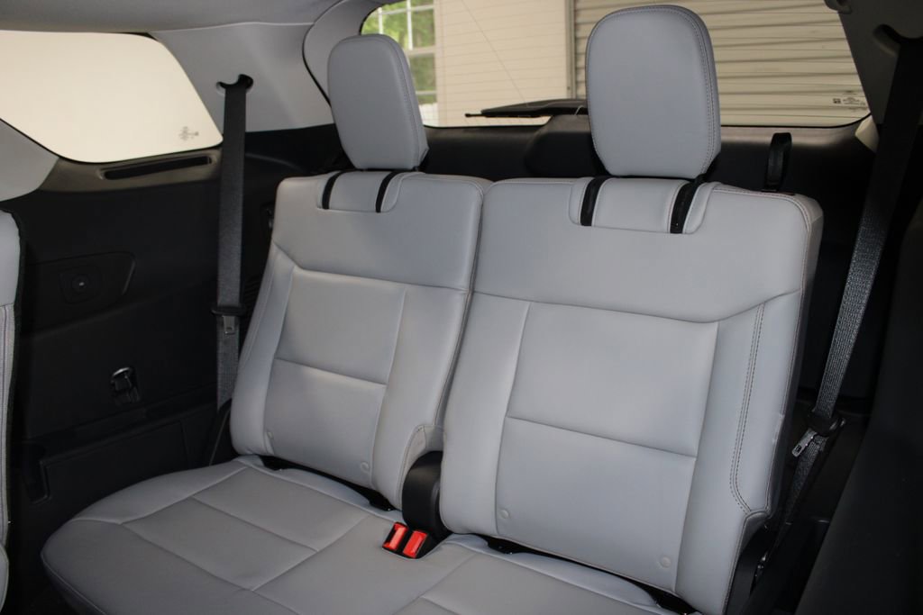 New 2026 Ford Explorer Active RWD image 26