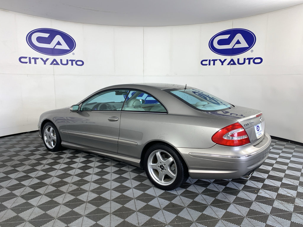 Used 2004 Mercedes-Benz CLK 500 Coupe image 5