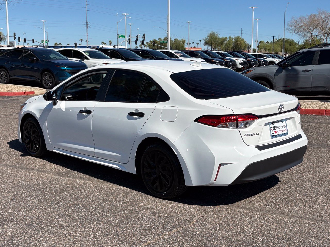 Used 2024 Toyota Corolla LE FWD image 4