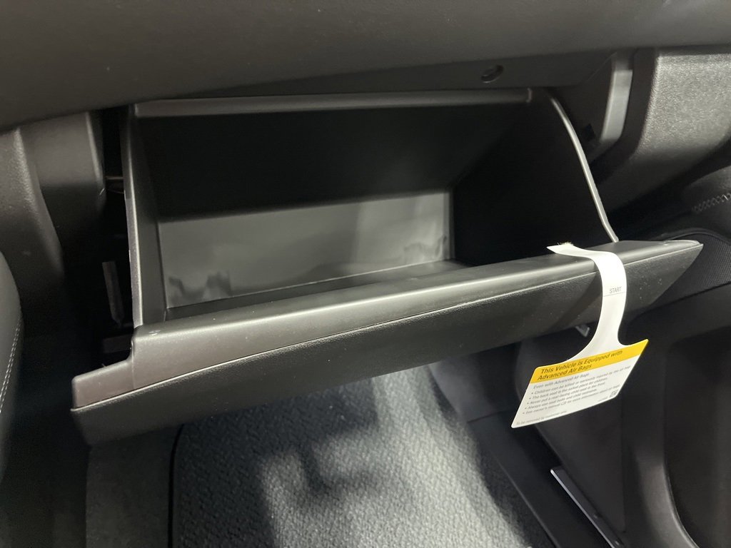 New 2026 GMC Yukon Denali w/ Sun & Power Step Package image 22