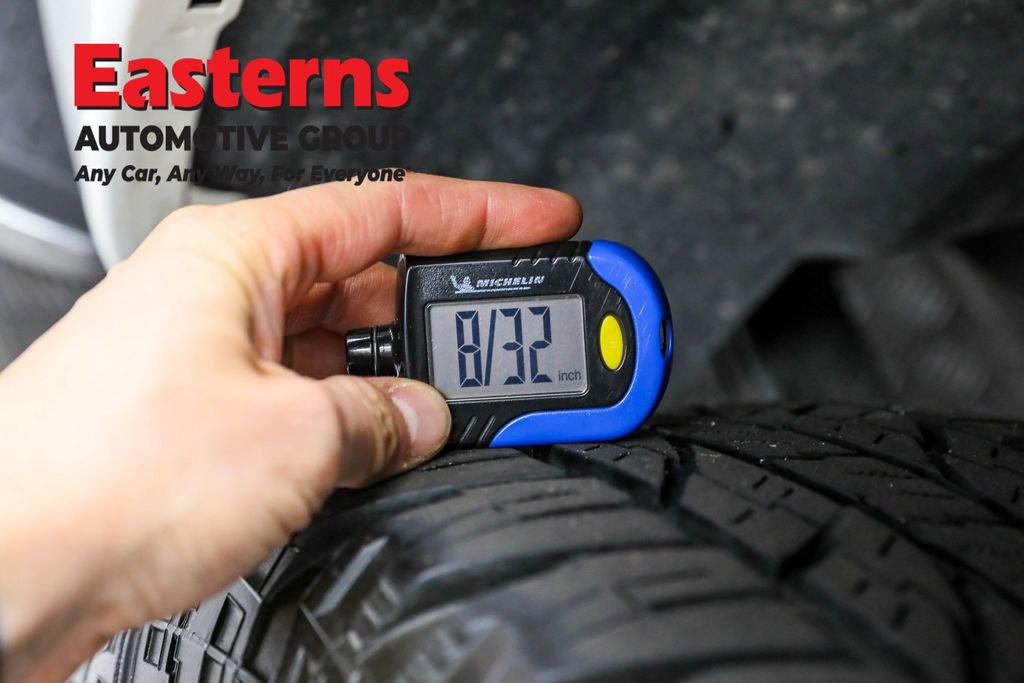 Used 2020 Nissan Titan SV w/ SV Convenience Package image 28