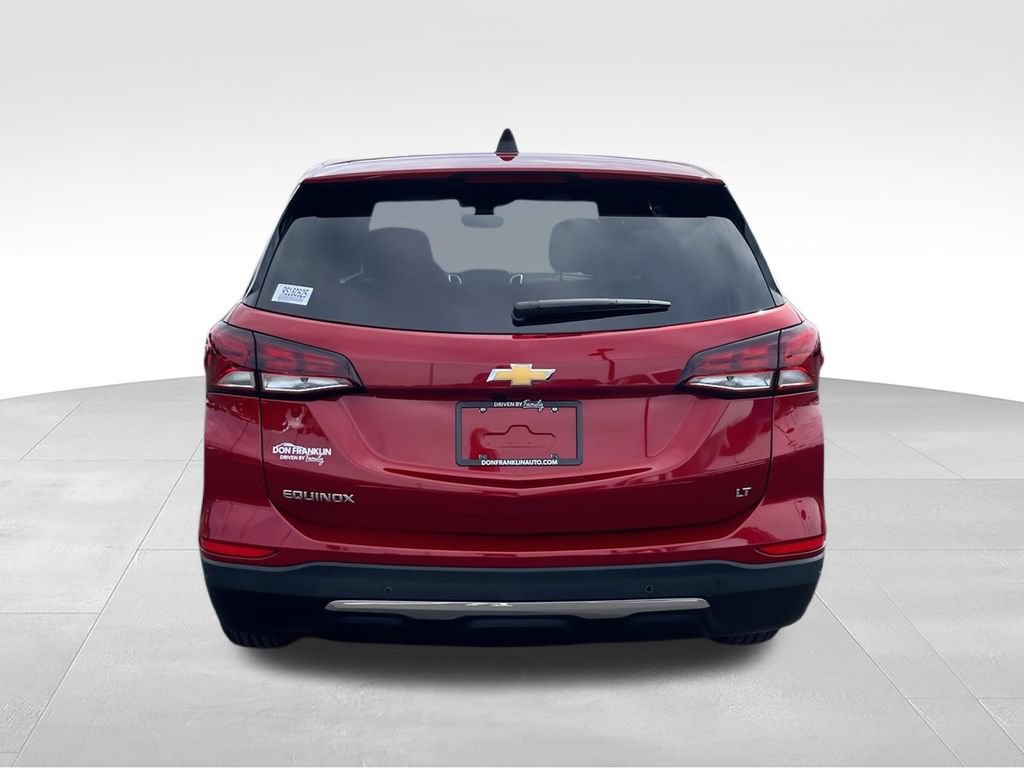 Used 2024 Chevrolet Equinox LT w/ LPO, Floor Liner Package FWD image 7