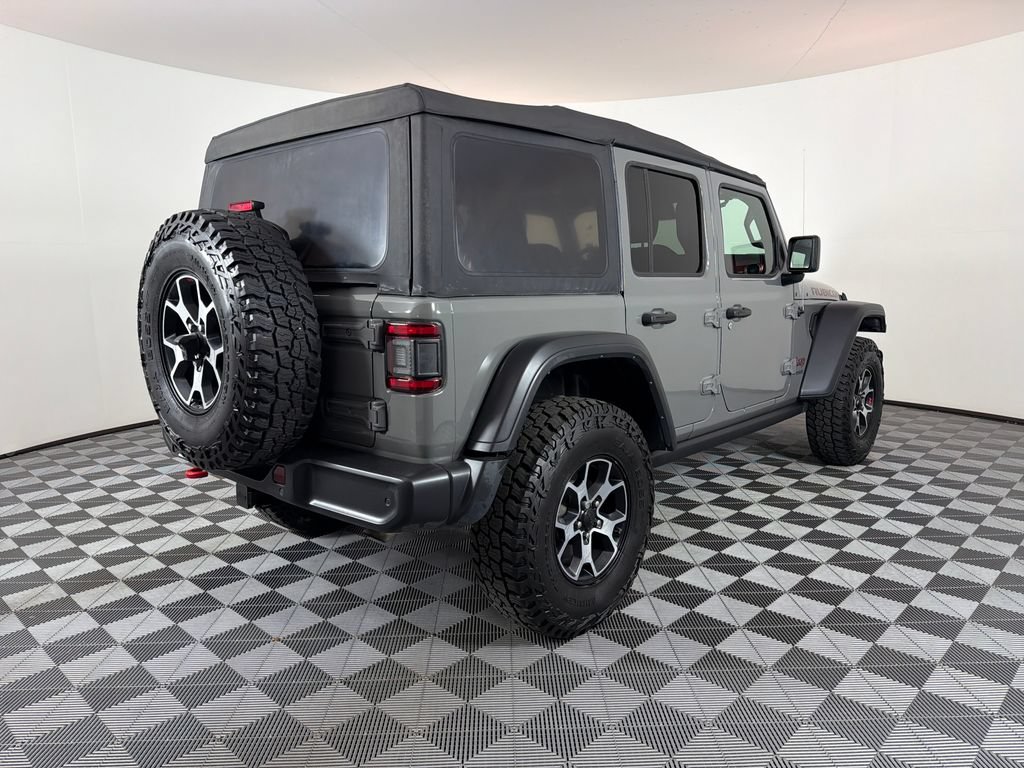 Used 2022 Jeep Wrangler Unlimited Rubicon w/ Cold Weather Group AWD/4WD image 3