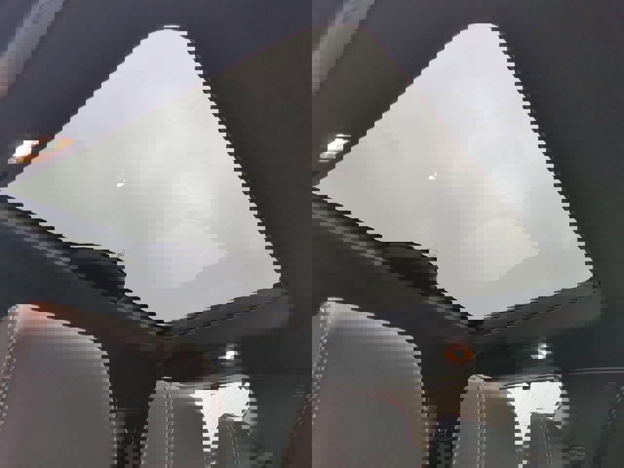 New 2026 Land Rover Discovery Dynamic SE image 22