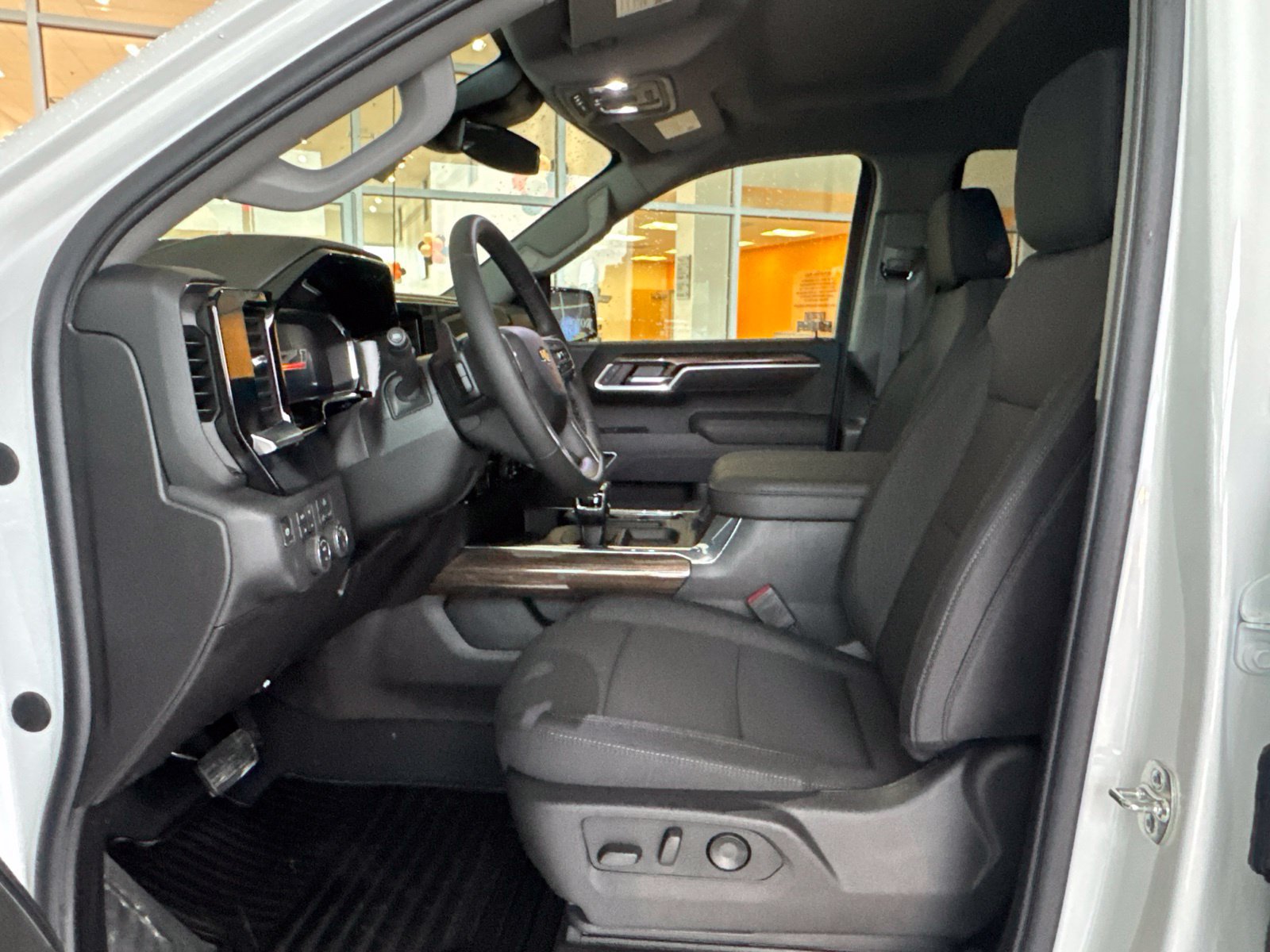 New 2026 Chevrolet Silverado 1500 LT w/ All Star Edition Plus AWD/4WD image 16