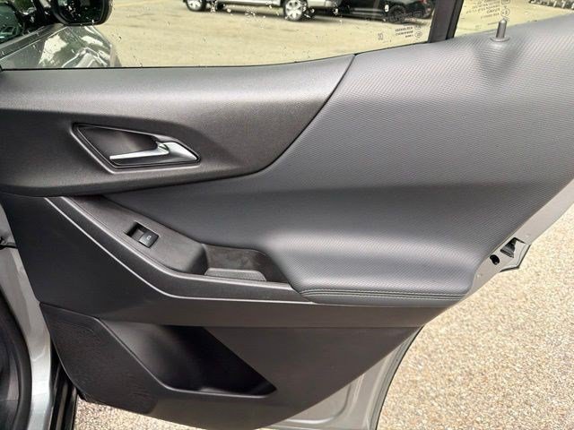 Used 2026 Chevrolet Equinox LT AWD/4WD image 15