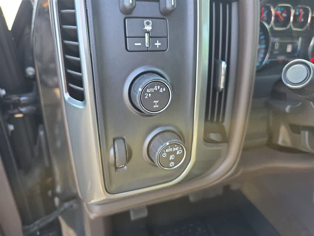 Used 2017 Chevrolet Silverado 1500 LTZ w/ Texas Edition AWD/4WD image 19