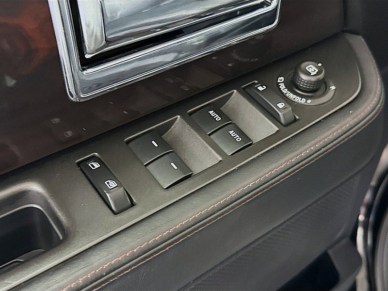 Used 2016 Lincoln Navigator Reserve AWD/4WD image 20
