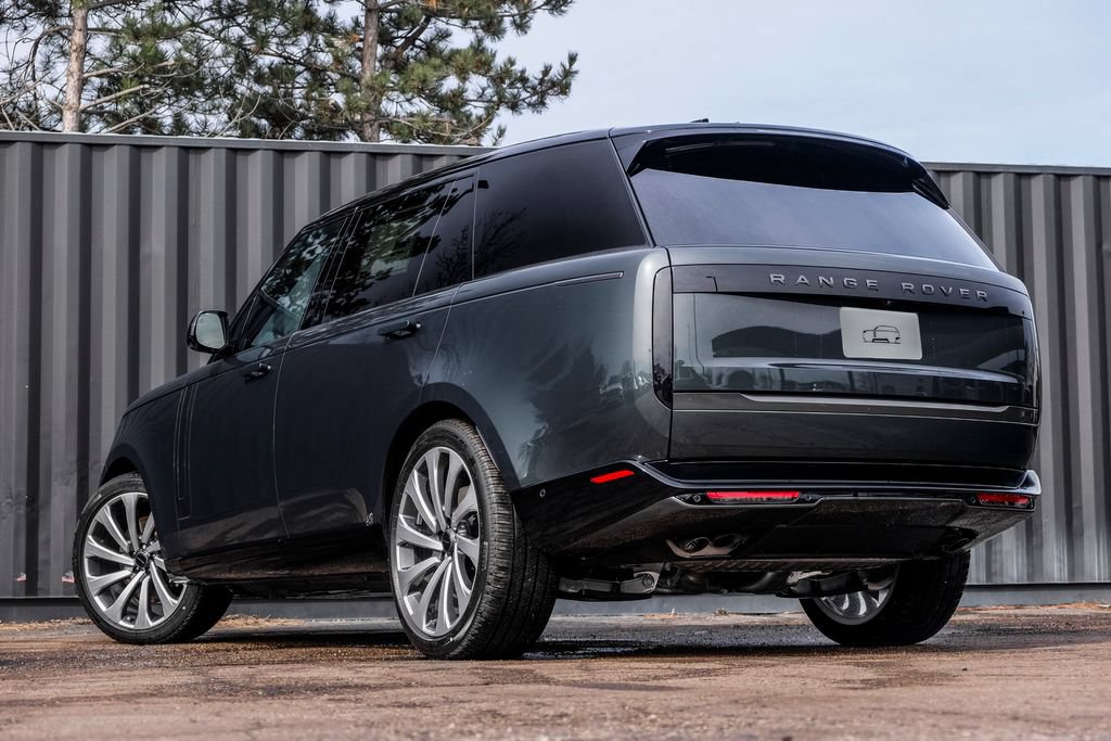 New 2026 Land Rover Range Rover Long Wheelbase SE AWD/4WD image 2