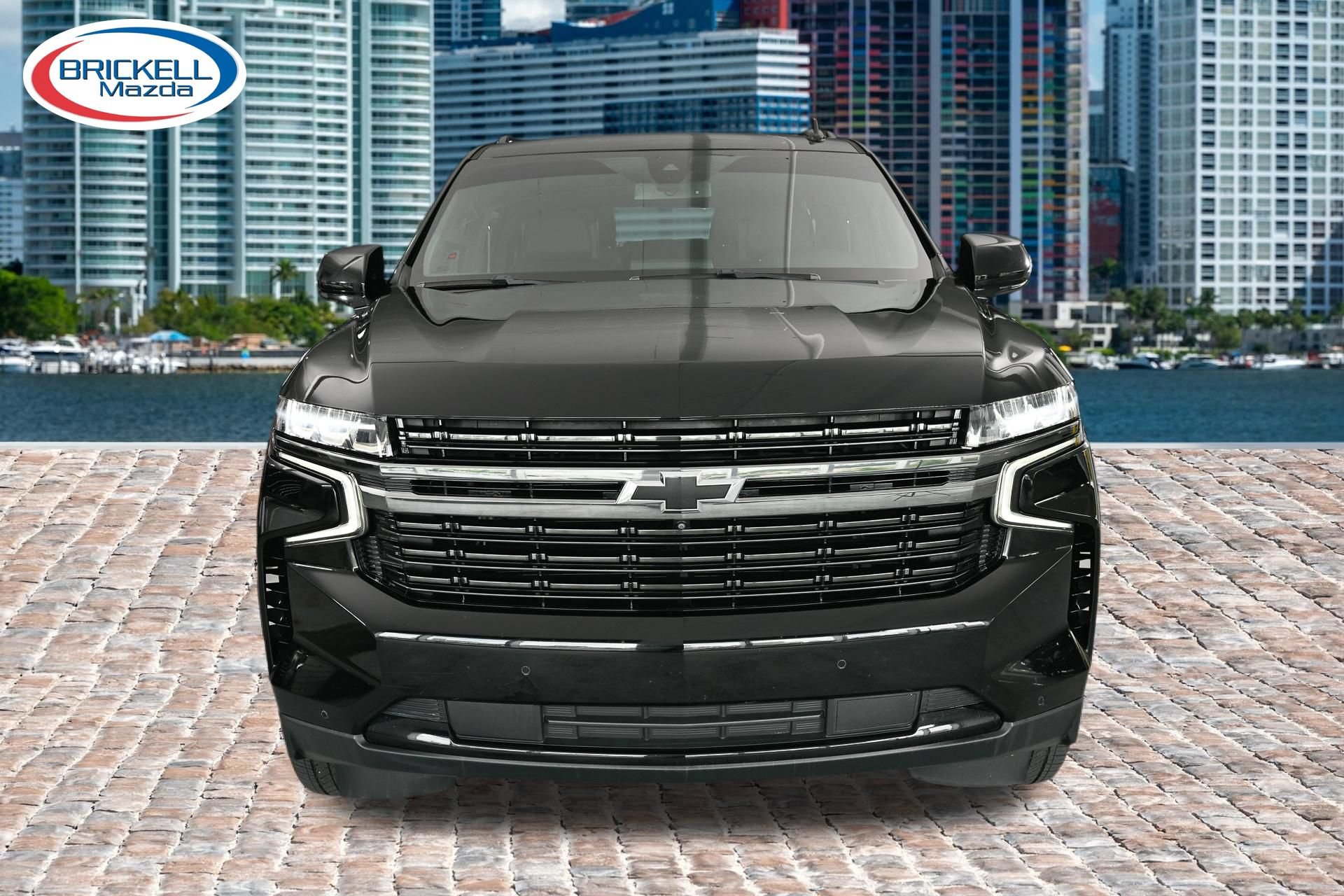 Used 2021 Chevrolet Suburban RST w/ Luxury Package RWD image 2