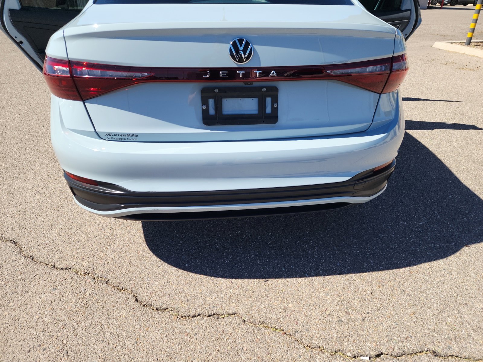 Certified 2025 Volkswagen Jetta Sport image 24