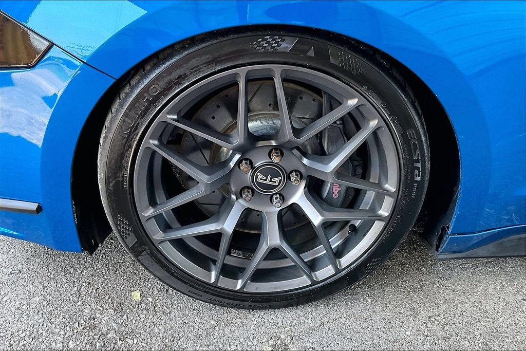 Used 2020 Ford Mustang GT Premium w/ GT Performance Package RWD image 11