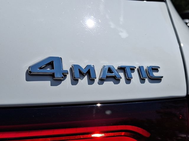 Used 2025 Mercedes-Benz GLC 300 4MATIC image 35