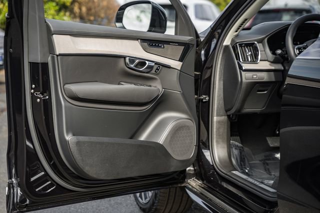 New 2026 Volvo XC90 B6 Ultra w/ Protection Package Premier AWD/4WD image 39