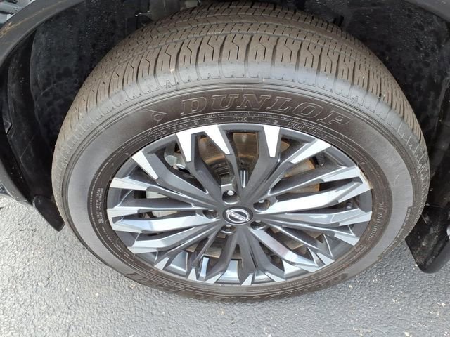 Certified 2026 Nissan Rogue Platinum w/ Tech Package image 9