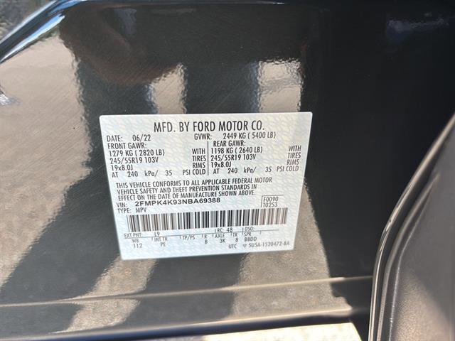 Certified 2022 Ford Edge Titanium w/ Equipment Group 301A image 21