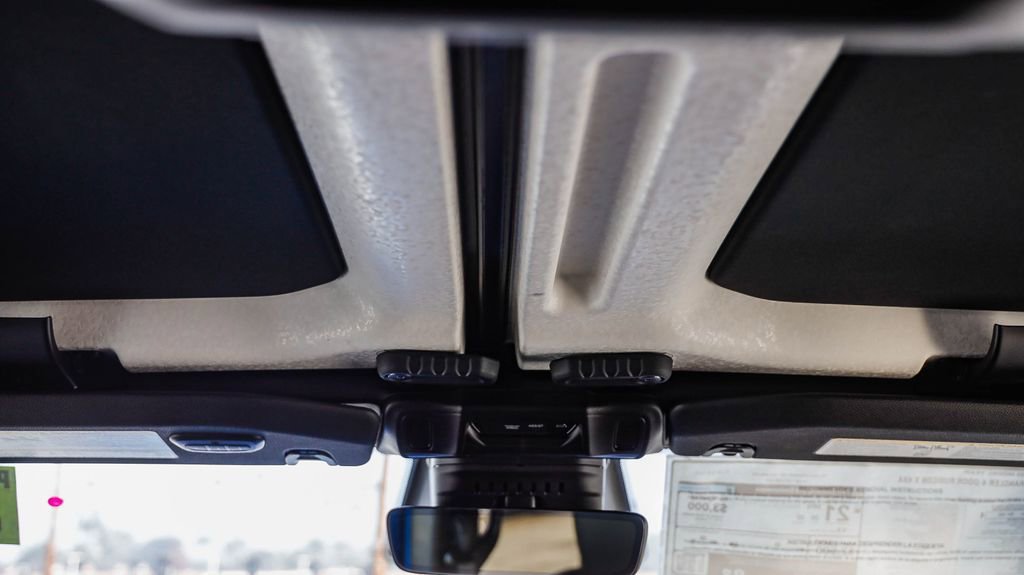 New 2025 Jeep Wrangler Unlimited Rubicon image 19