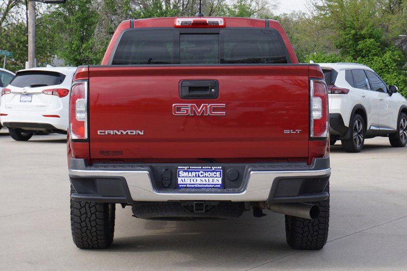 Used 2016 GMC Canyon SLT w/ Driver Alert Package AWD/4WD image 4
