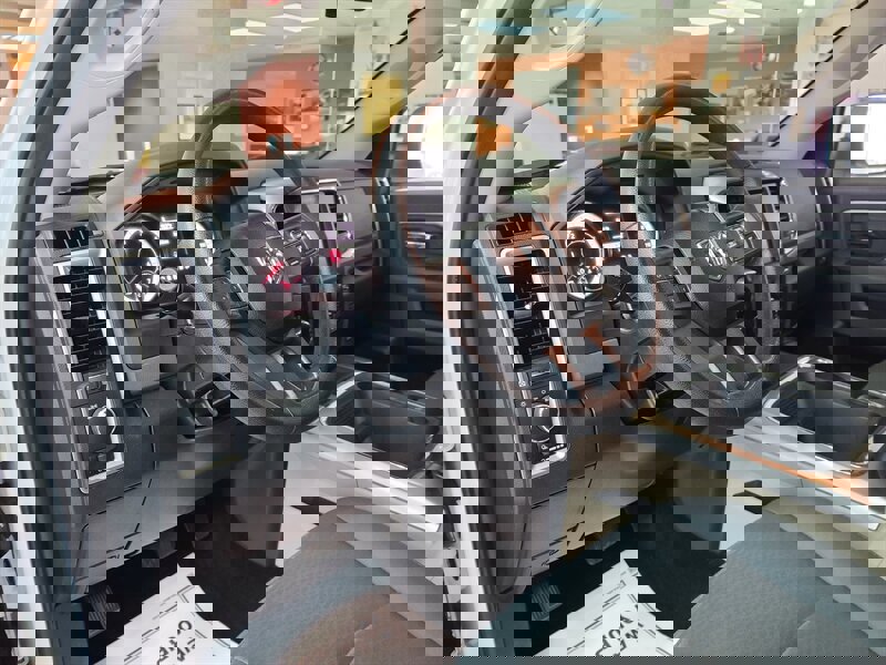 Used 2016 RAM 1500 Classic SLT w/ Trailer & Traction Group image 9