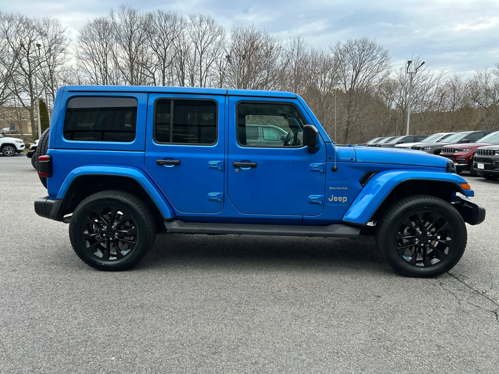 Used 2023 Jeep Wrangler Sahara w/ Cold Weather Group image 3