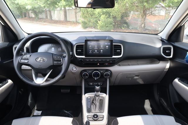 New 2026 Hyundai Venue SEL FWD image 12