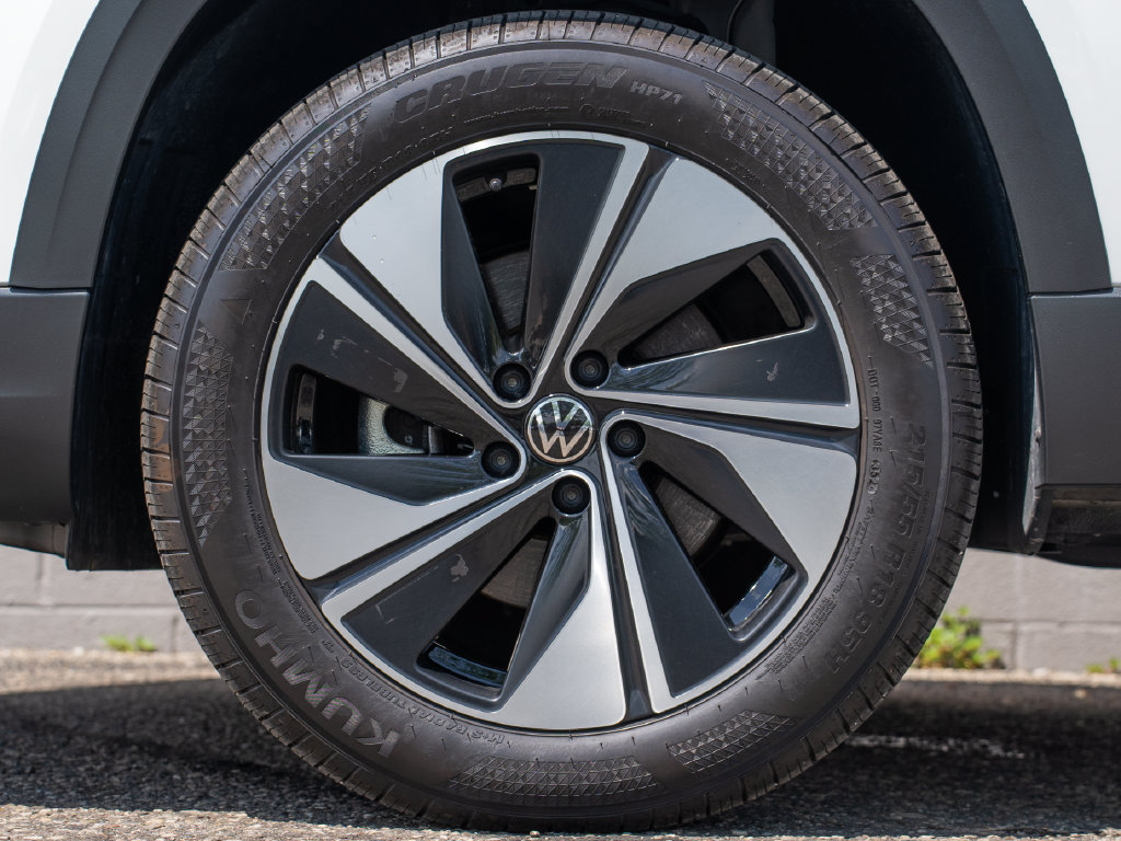 Certified 2023 Volkswagen Taos S FWD image 12