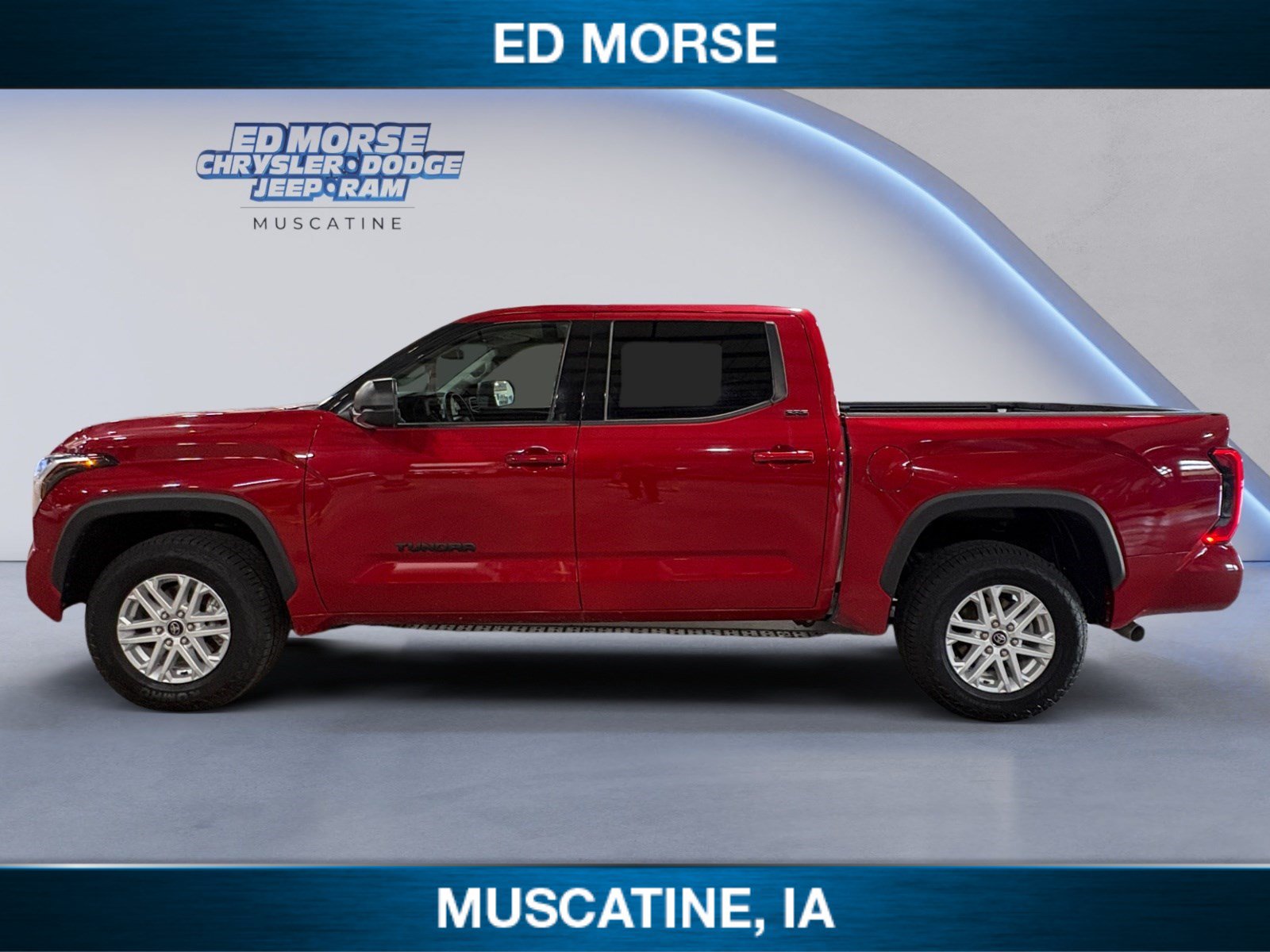 Used 2023 Toyota Tundra SR5 w/ SR5 Premium Package AWD/4WD image 2