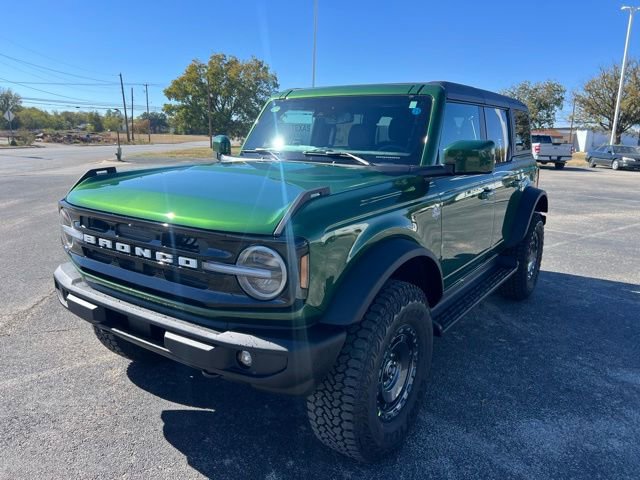New 2025 Ford Bronco Outer Banks w/ Sasquatch Package image 3
