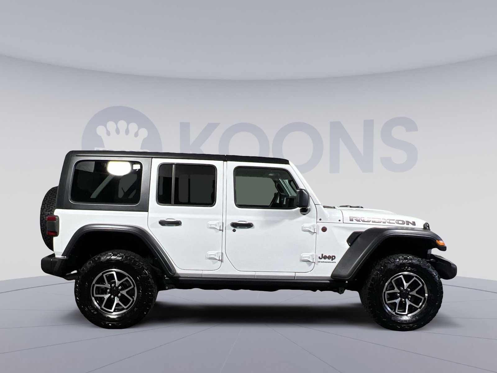 Used 2025 Jeep Wrangler Unlimited Rubicon AWD/4WD image 12