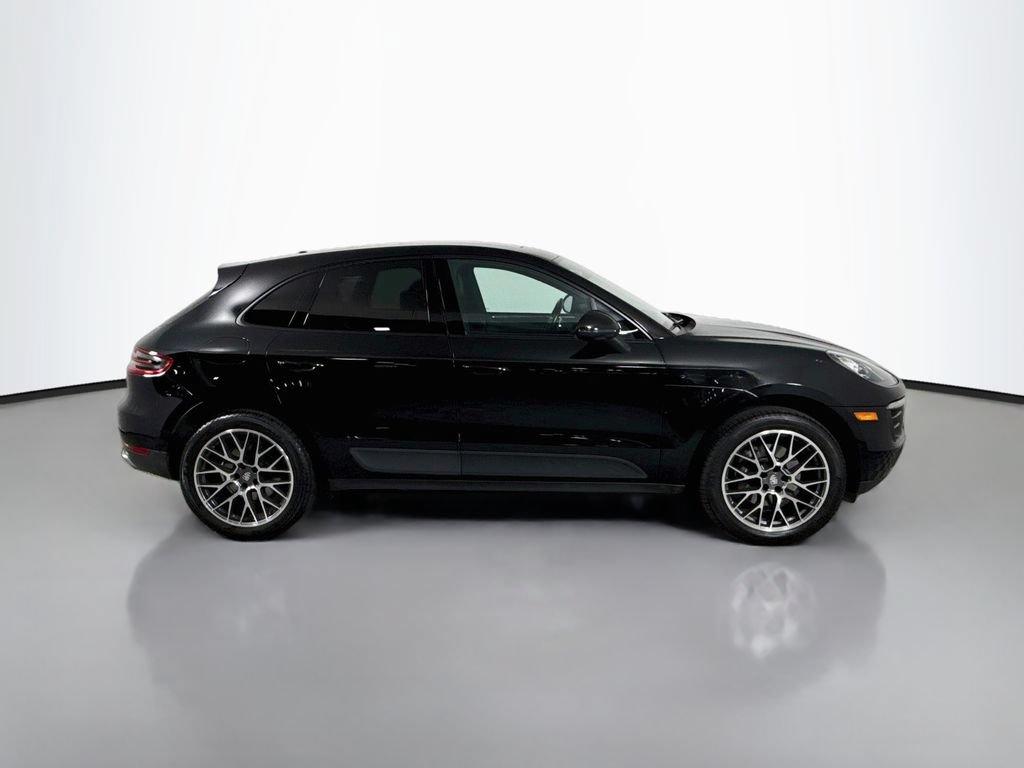 Used 2018 Porsche Macan AWD/4WD image 4
