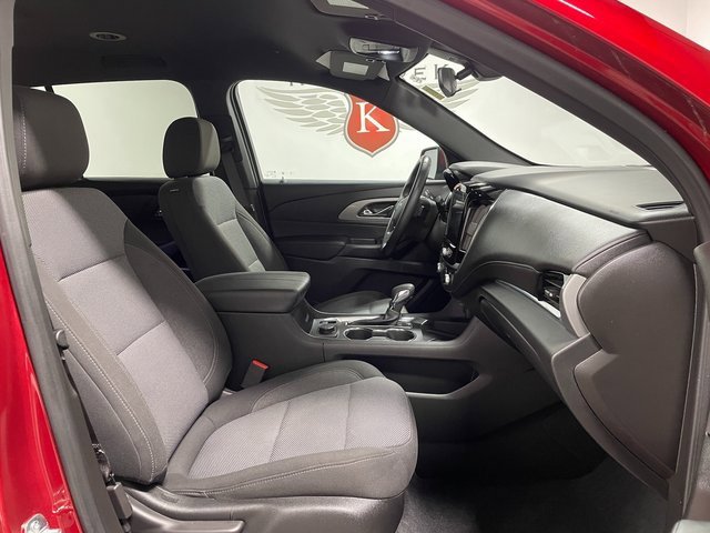Used 2023 Chevrolet Traverse LT image 22