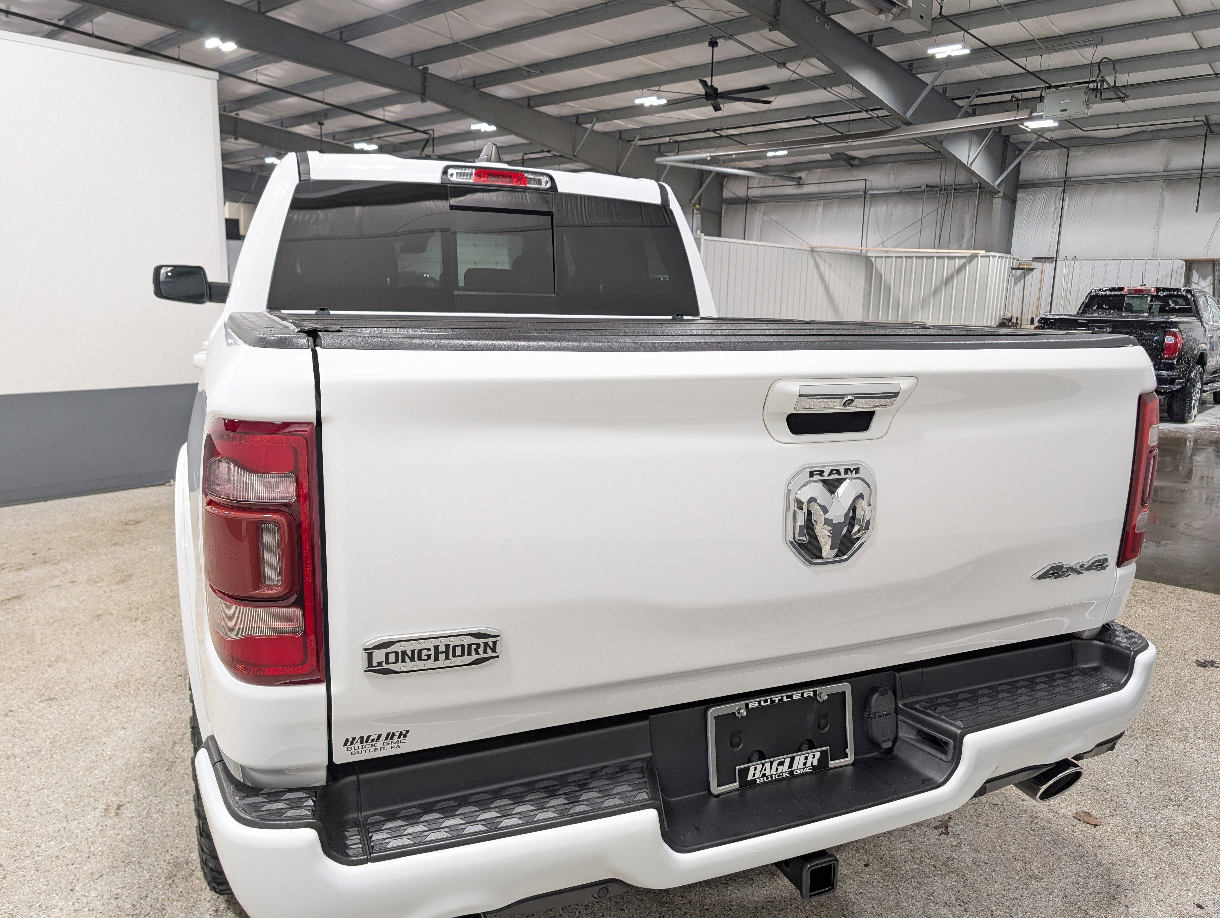 Used 2021 RAM 1500 Limited w/ Body Color Bumper Group image 4