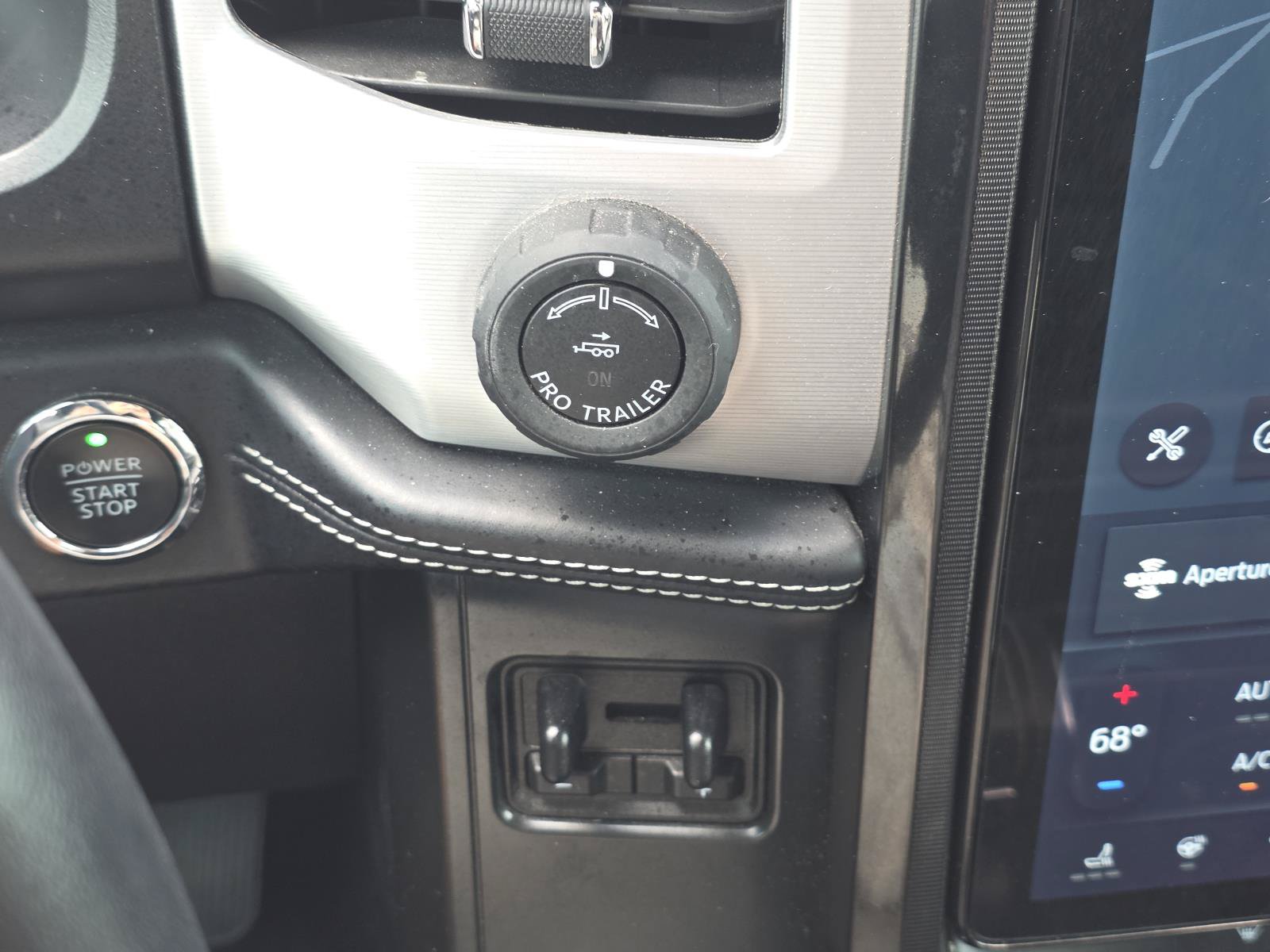 Used 2022 Ford F150 Lightning Platinum AWD/4WD image 29