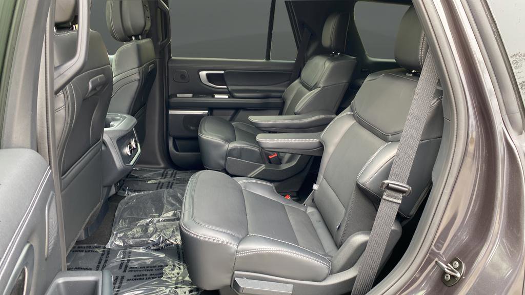 New 2026 Ford Expedition Platinum AWD/4WD image 24