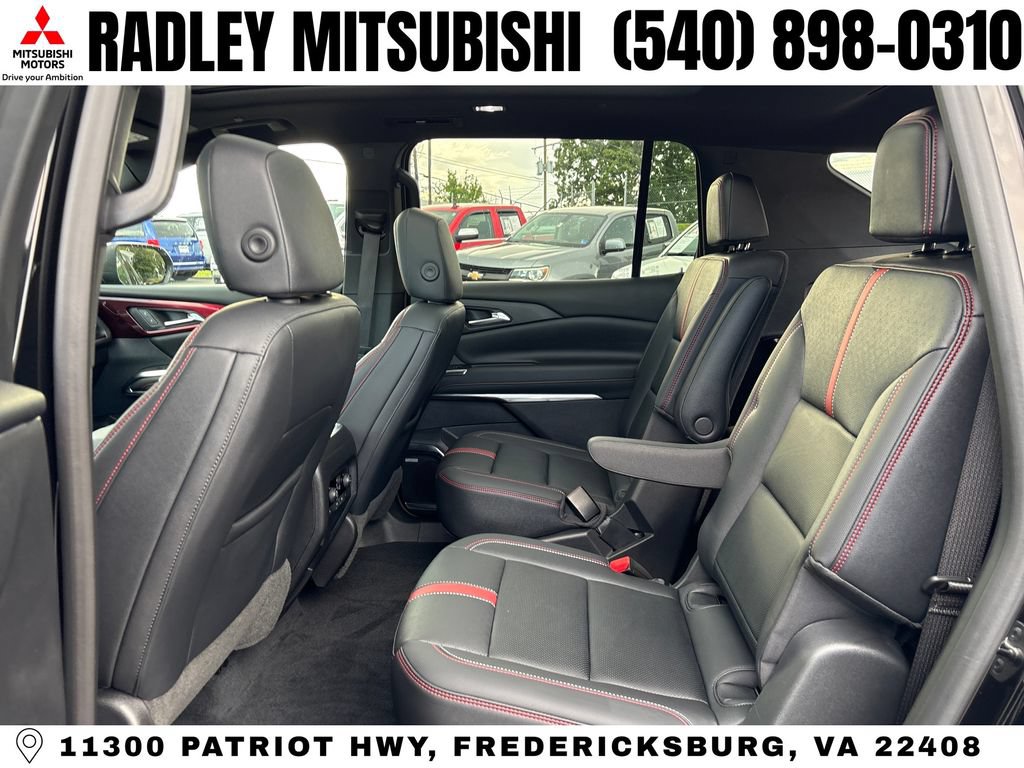 Used 2024 Chevrolet Traverse RS AWD/4WD image 12